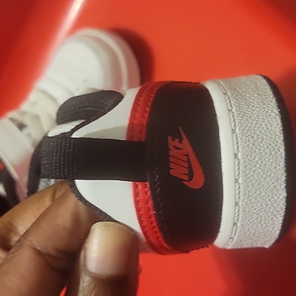 Nike/ Toddler Boroughs 4c - Picture 6 of 6